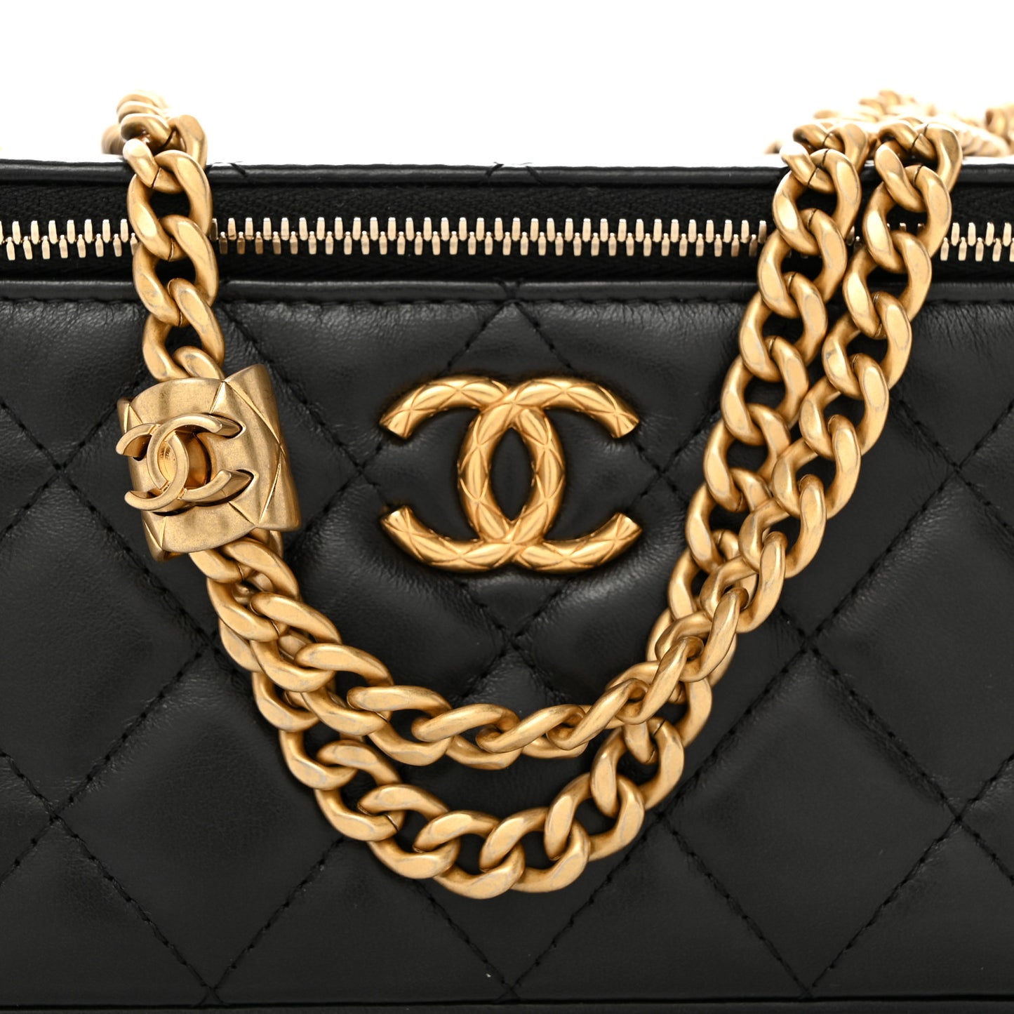 Lambskin Quilted Small Pillow Crush Vanity Case With Chain Black