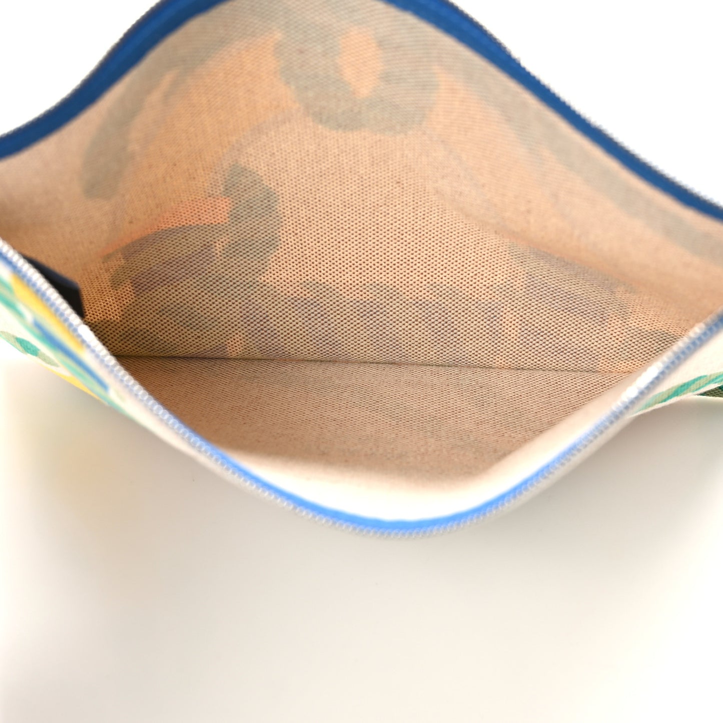 Canvas Canoe H Case