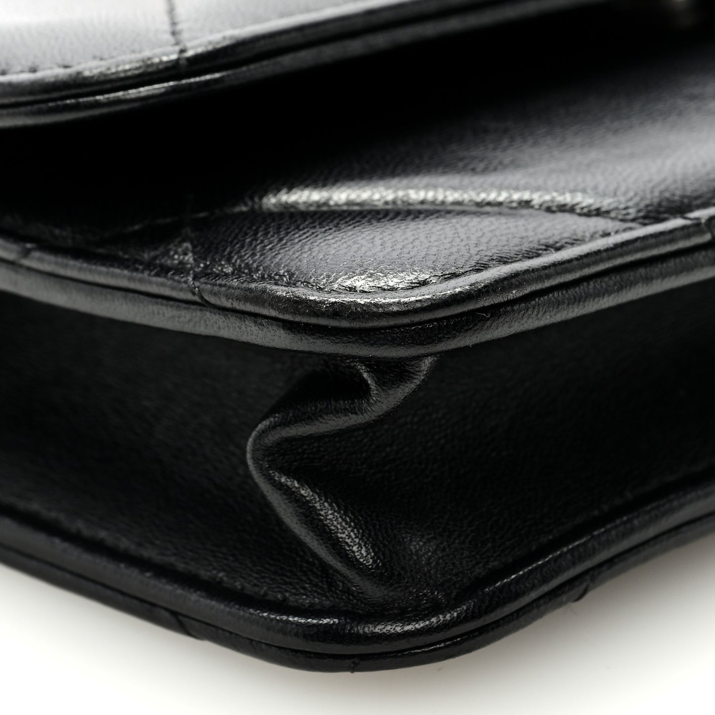 Lambskin Quilted Chanel 19 Flap Phone Holder With Chain Black