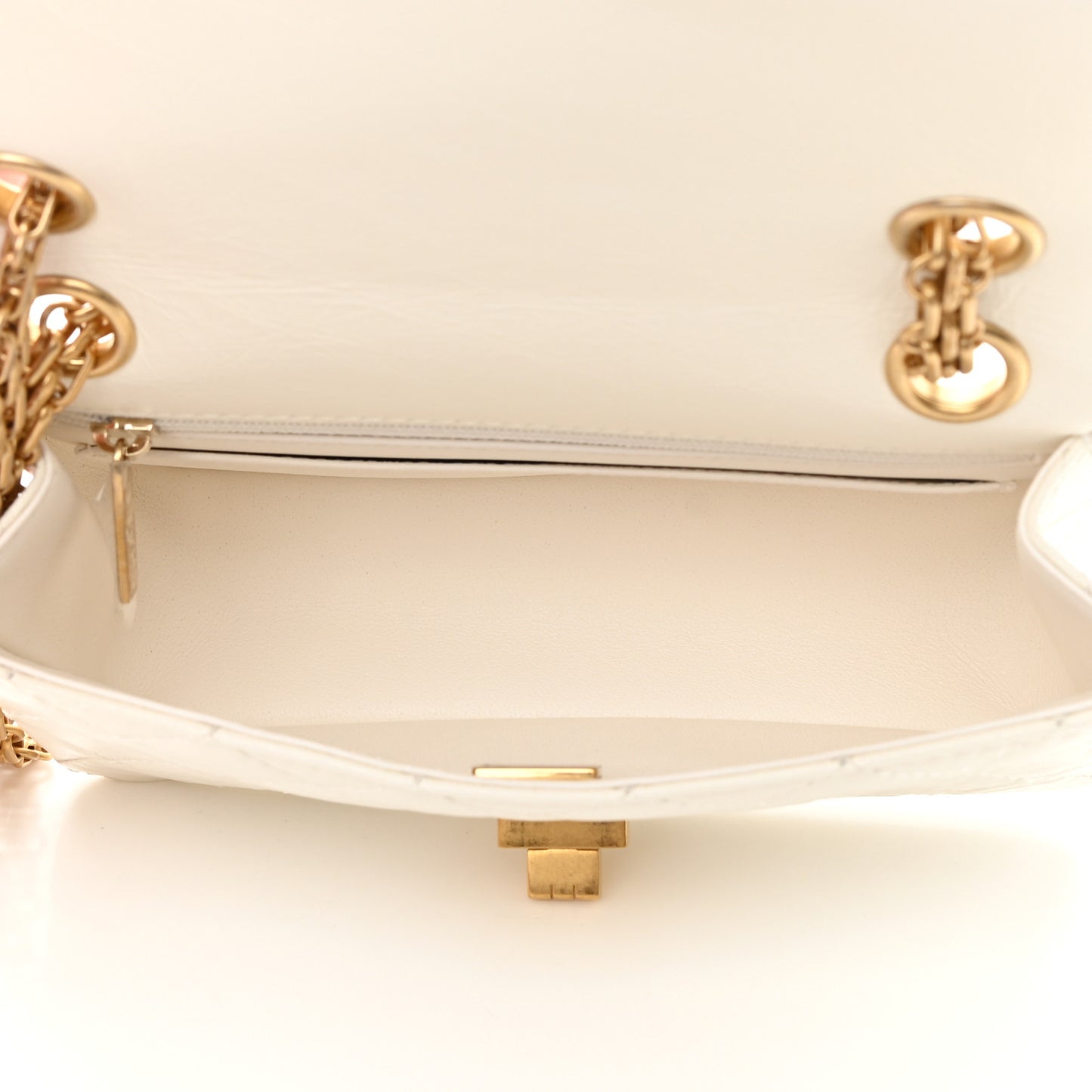 Aged Calfskin Quilted 2.55 Reissue Mini Flap White