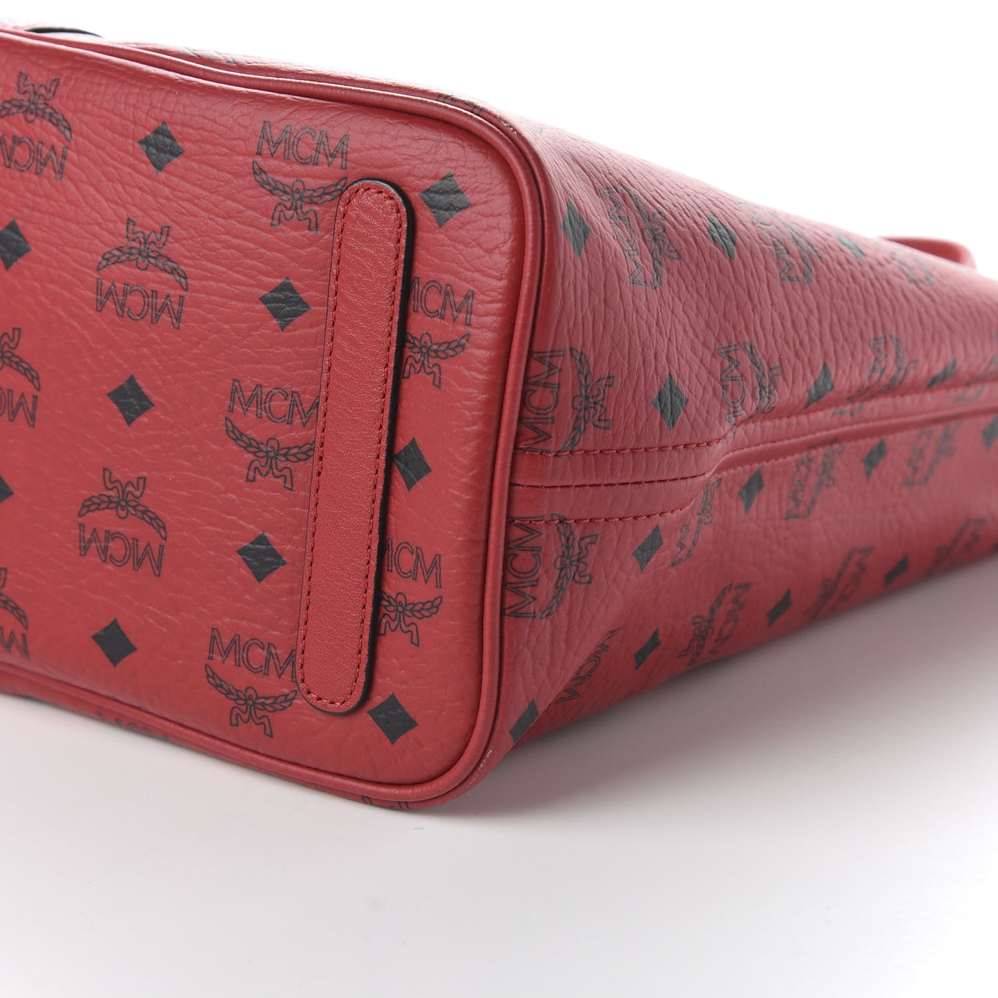 Visetos Medium Liz Reversible Shopper Tote Ruby Red