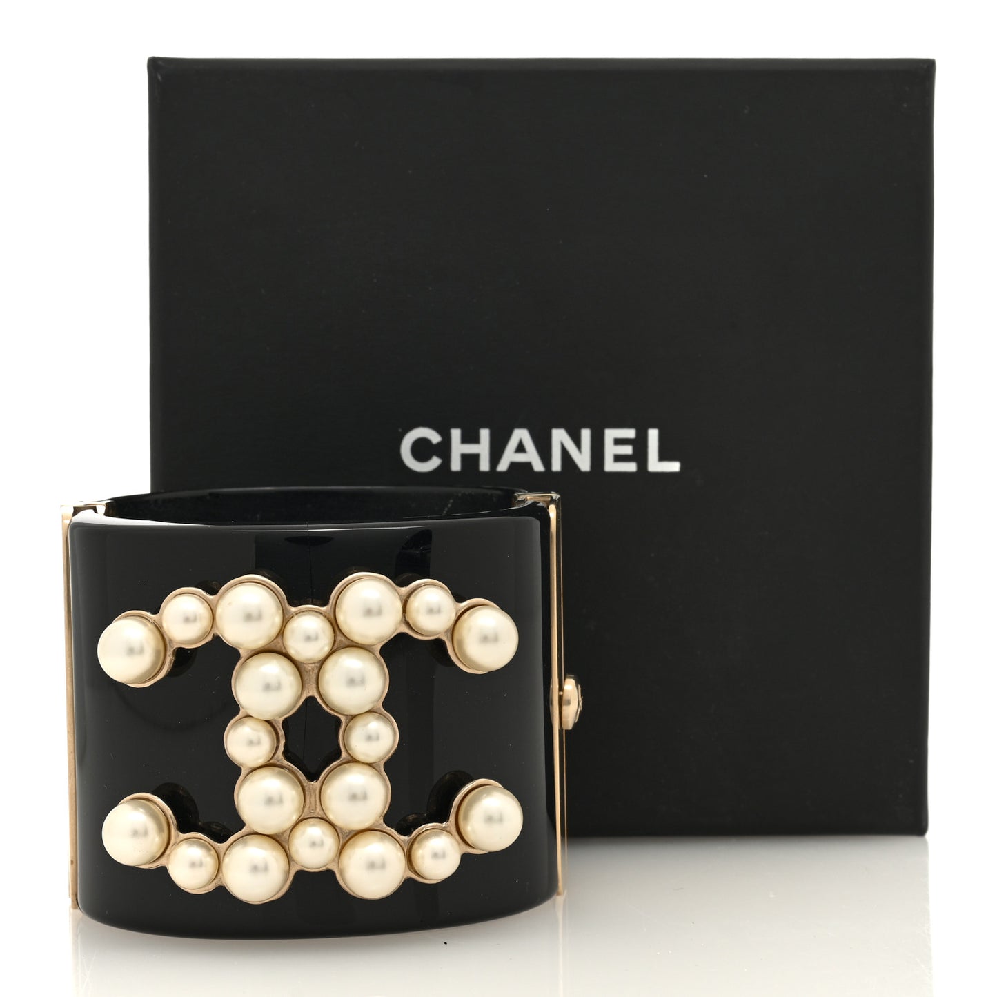 Resin Pearl CC Cuff Black