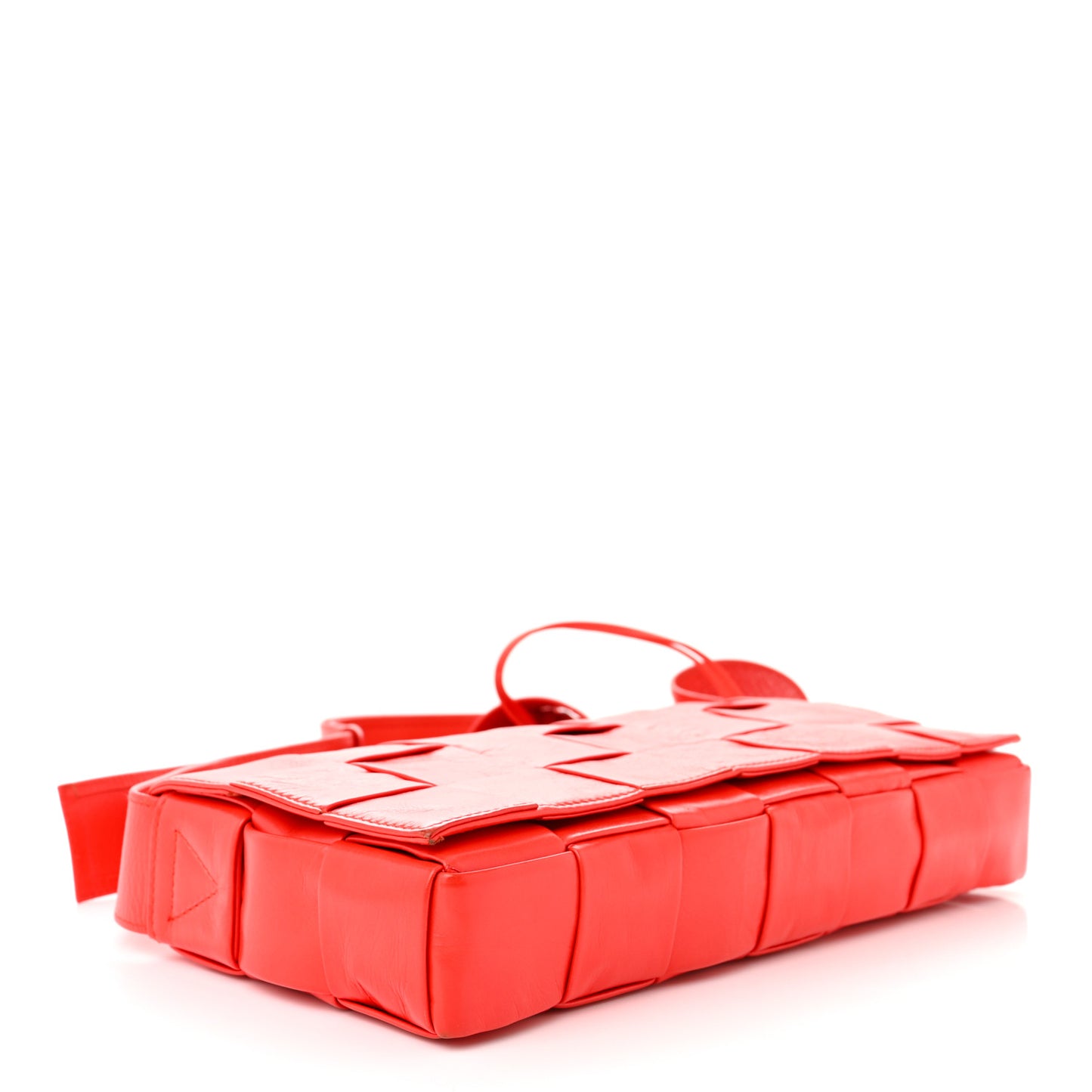 Paper Calfskin Intrecciato Stretch Cassette Bright Red