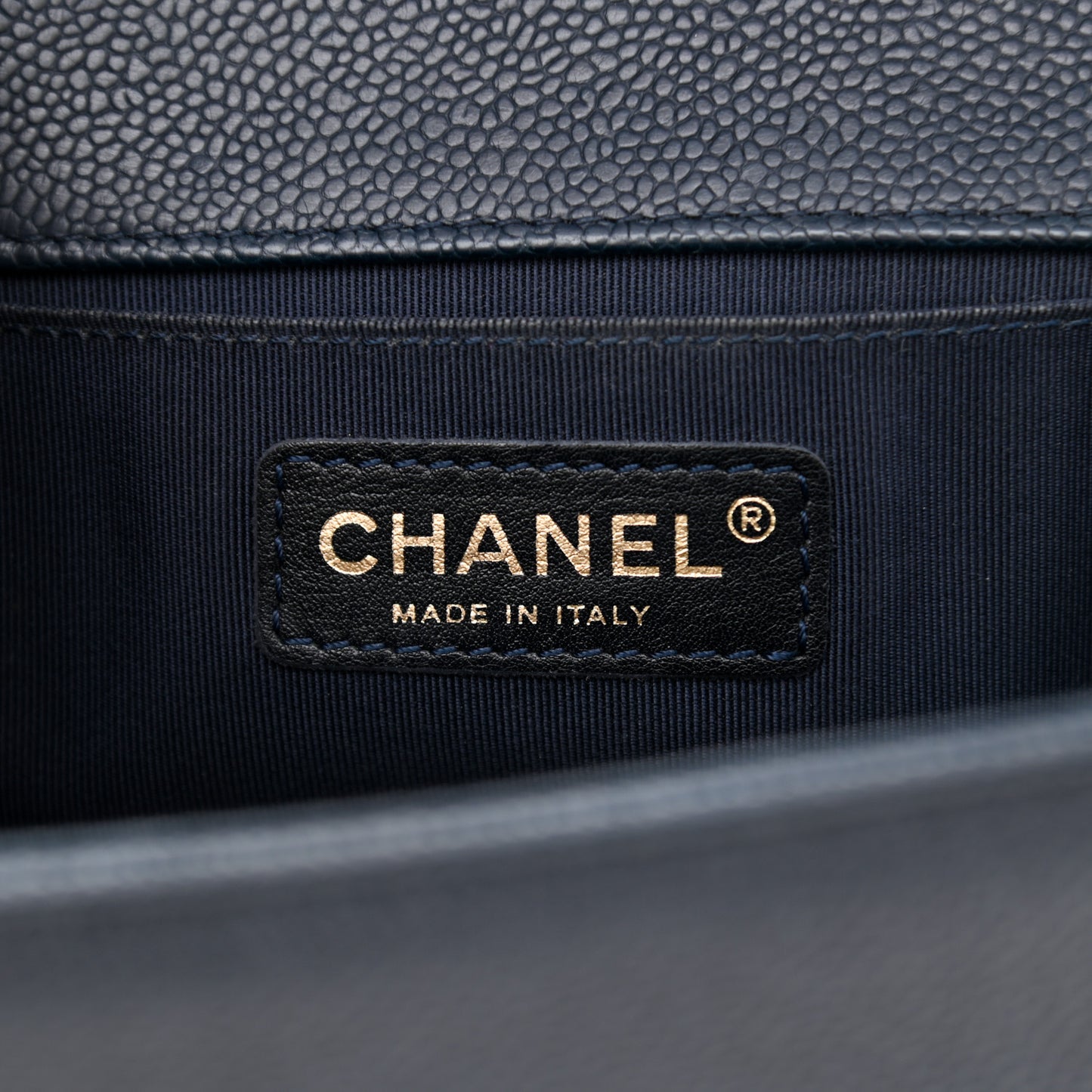 Caviar Quilted Medium Boy Flap Navy