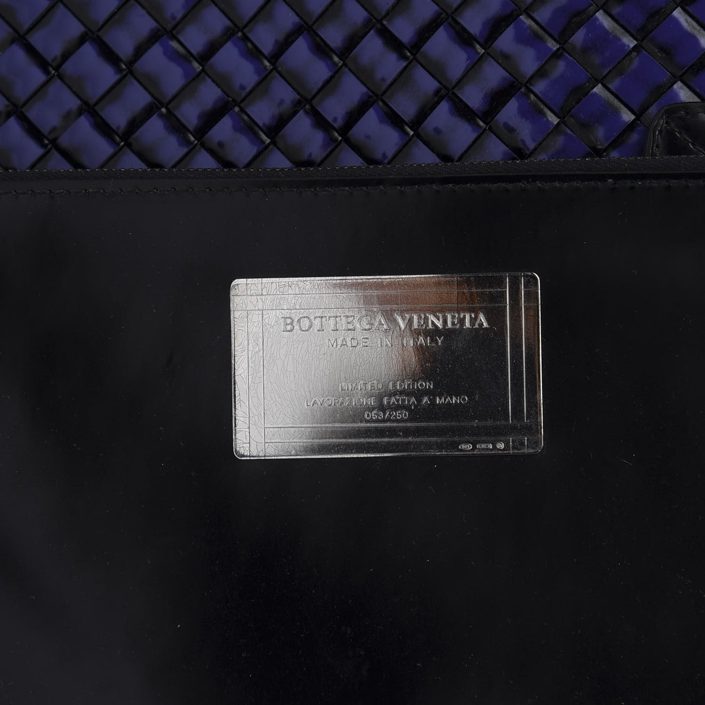 Spazzolato Intrecciato Small Cabat Anemone