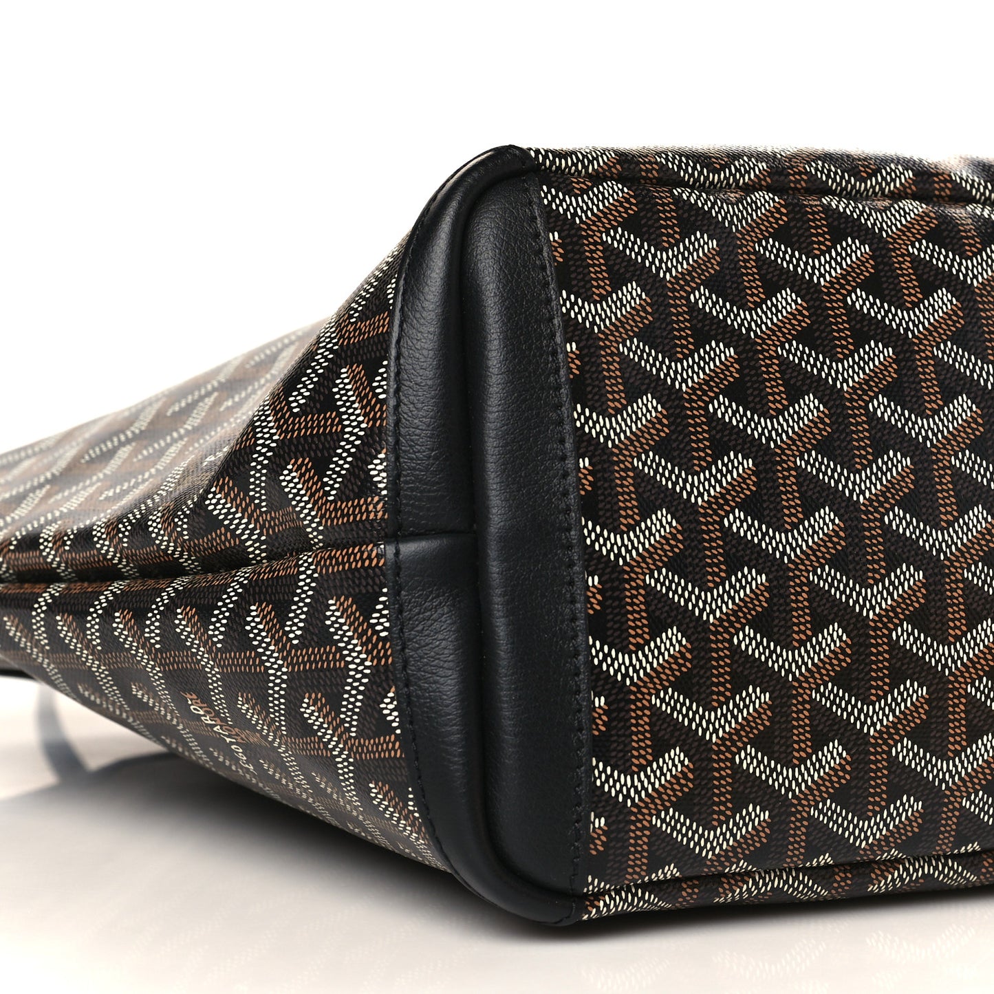 Goyardine Artois PM Black