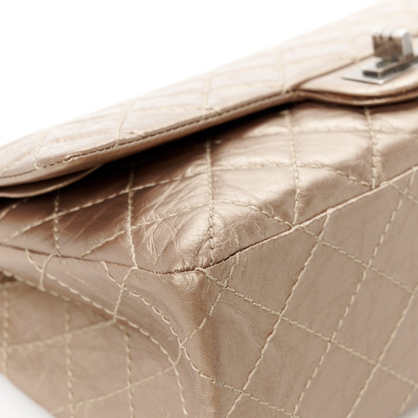 Metallic Aged Calfskin Quilted 2.55 Reissue 225 Flap Dark Gold