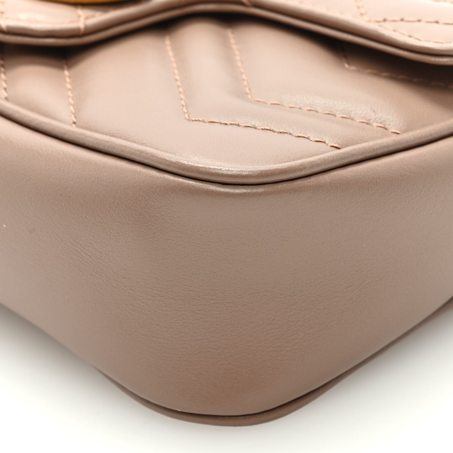 Calfskin Matelasse Super Mini GG Marmont Shoulder Bag Porcelain Rose