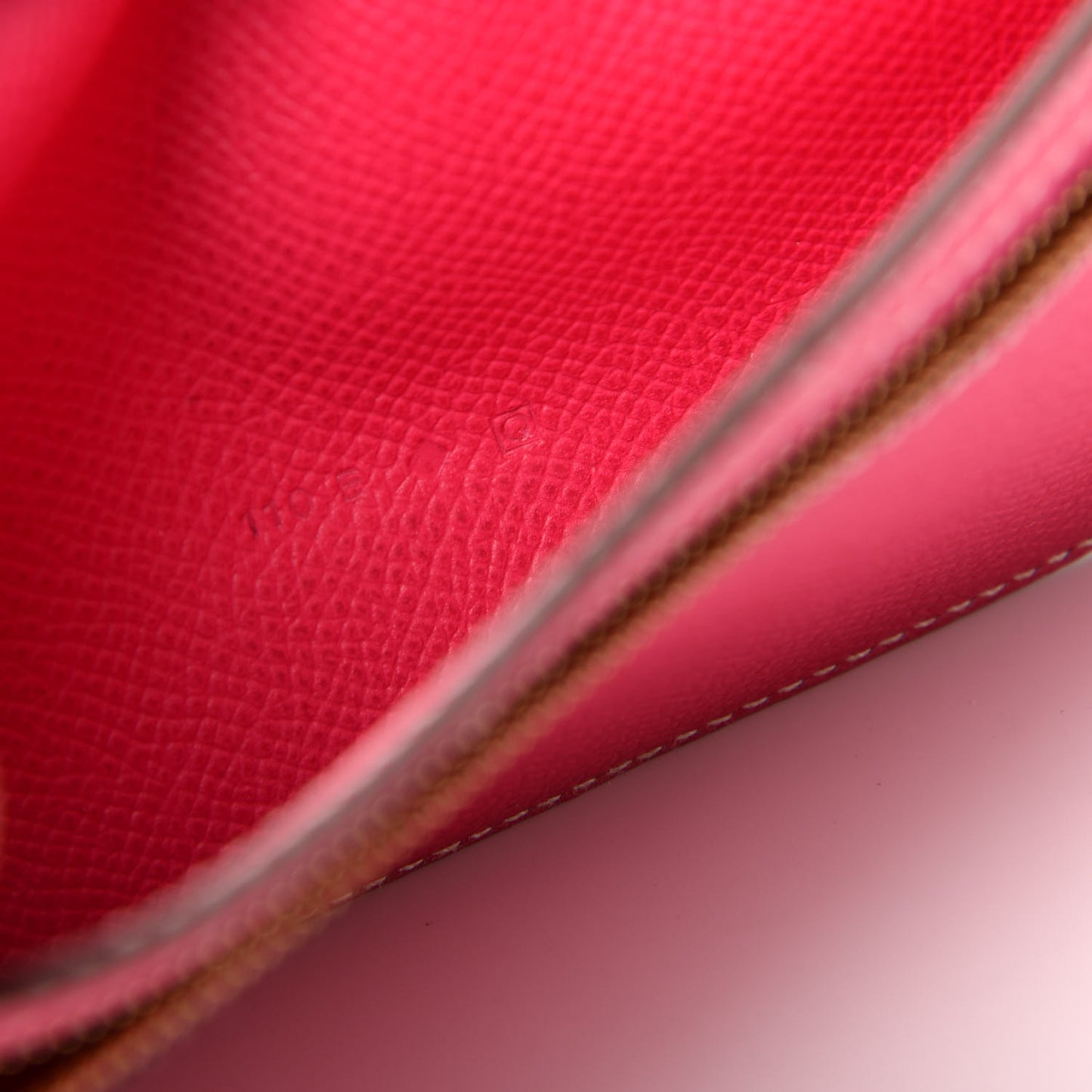 Epsom Bearn Gusset Wallet Rose Tyrien