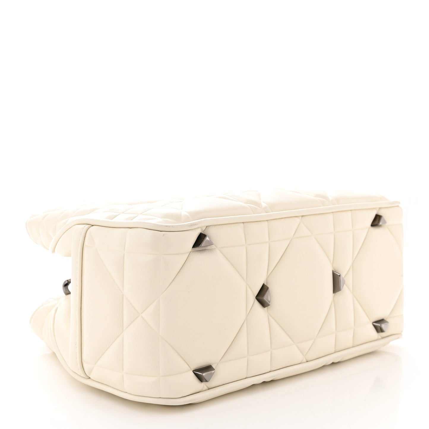 Calfskin Cannage Small The Lady 95.22 Ivory