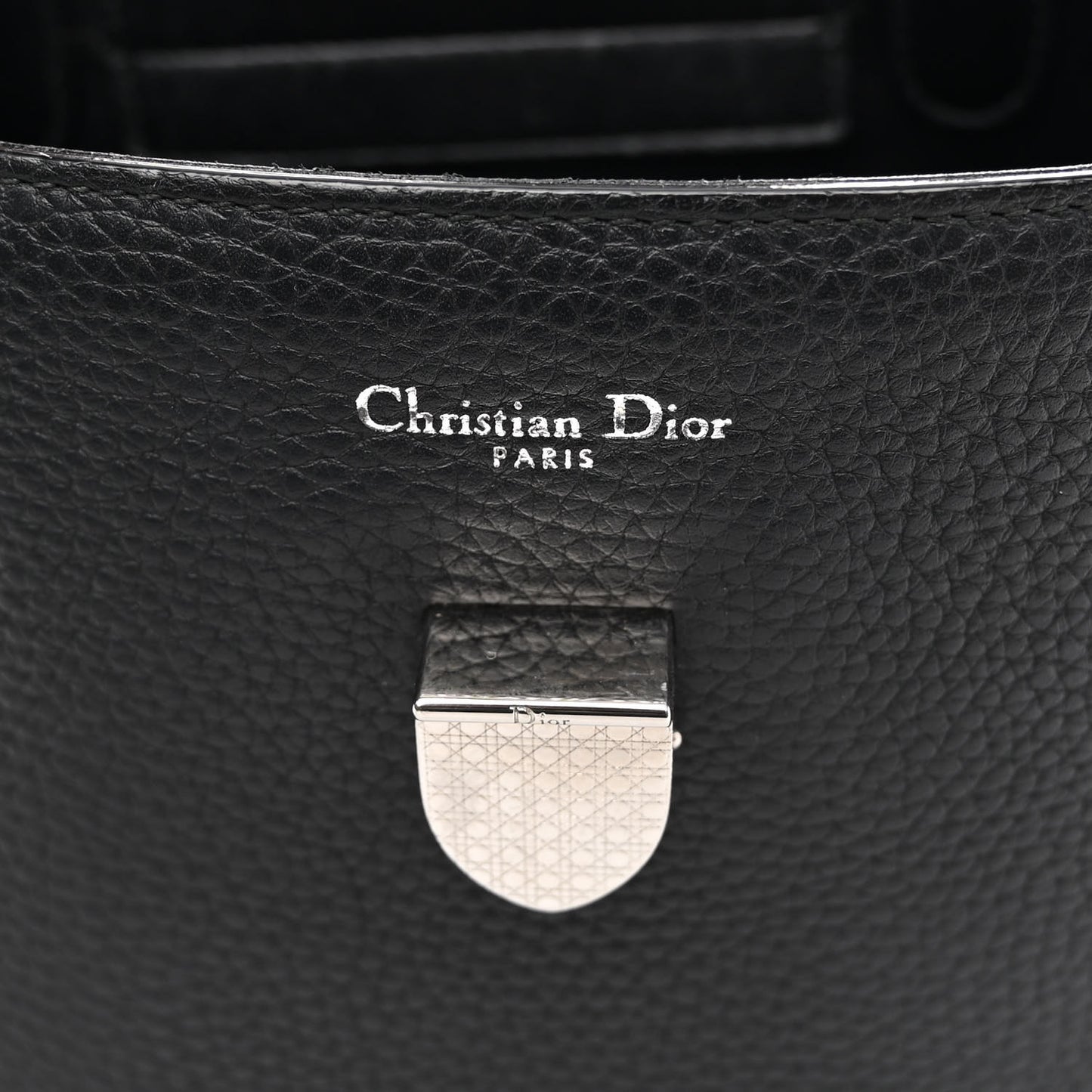 Grained Calfskin Medium Diorever Flap Black