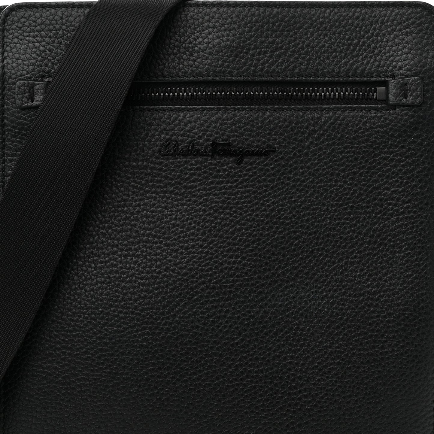 Grained Calfskin Messenger Black