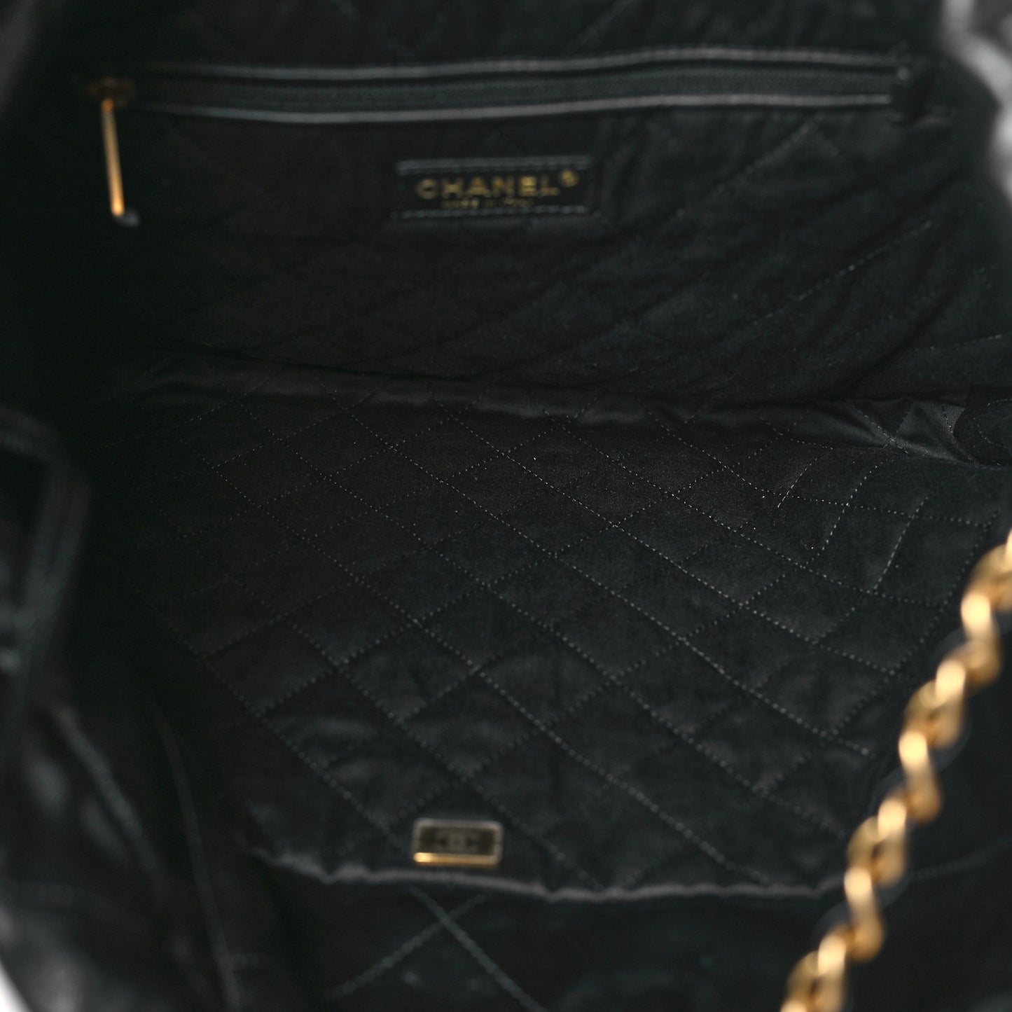 Calfskin Quilted Chanel 22 Black