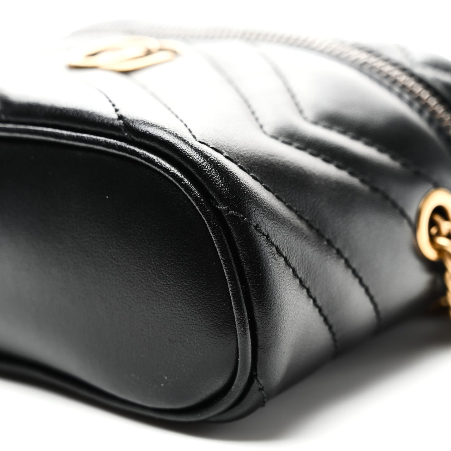 Calfskin Matelasse Chevron Mini GG Marmont Top Handle Bag Black