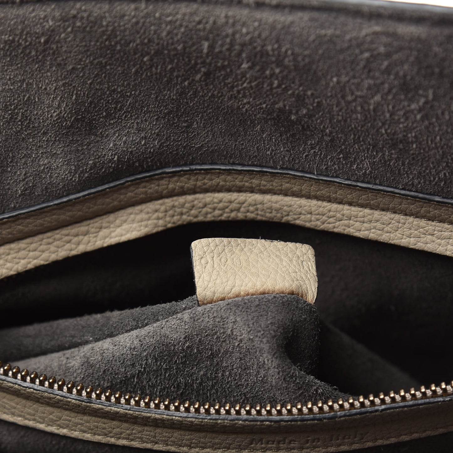 Baby Grained Calfskin Medium Phantom Luggage Quartz