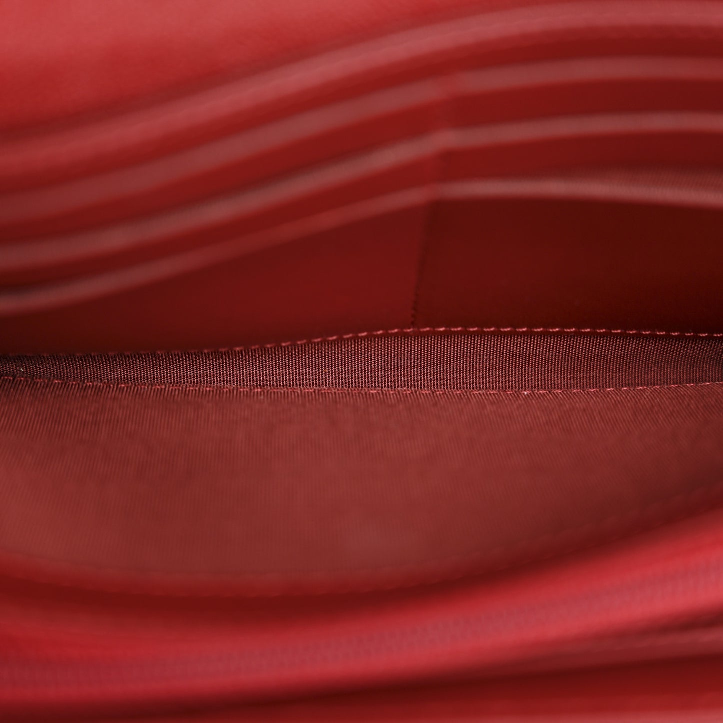 Caviar Quilted Large Boy Gusset Flap Wallet Red