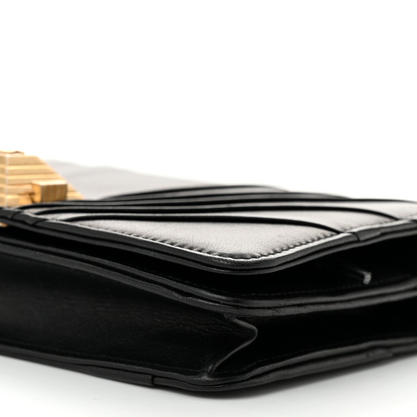 Lambskin Pyramid Wallet On Chain WOC Black