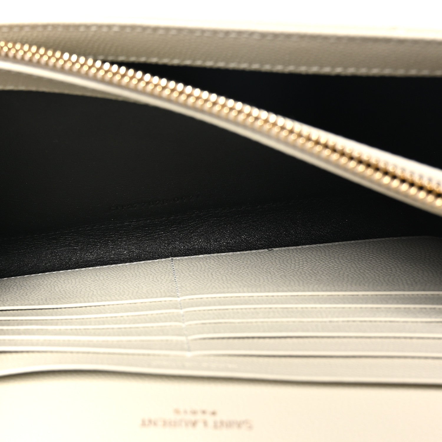 Saint Laurent Grain De Poudre Matelasse Chevron Monogram Chain Wallet Crema Soft 5 of 10