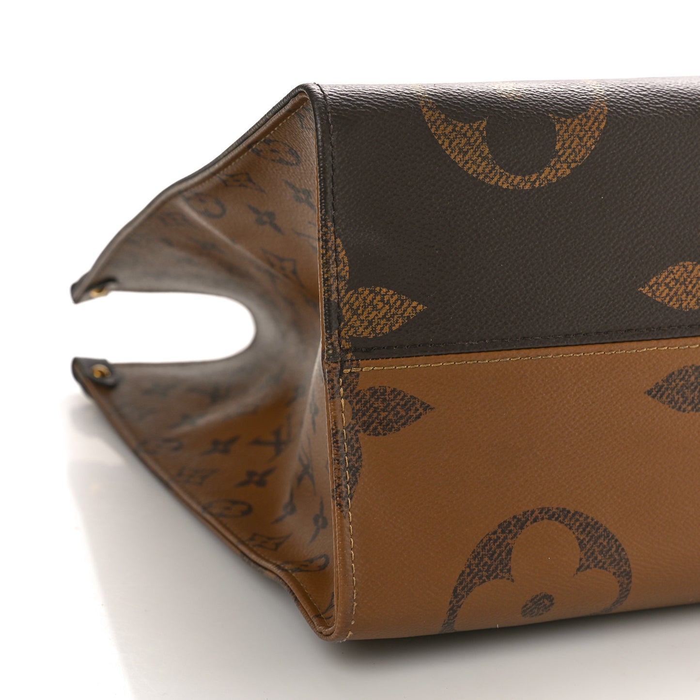 Reverse Monogram Giant Onthego GM