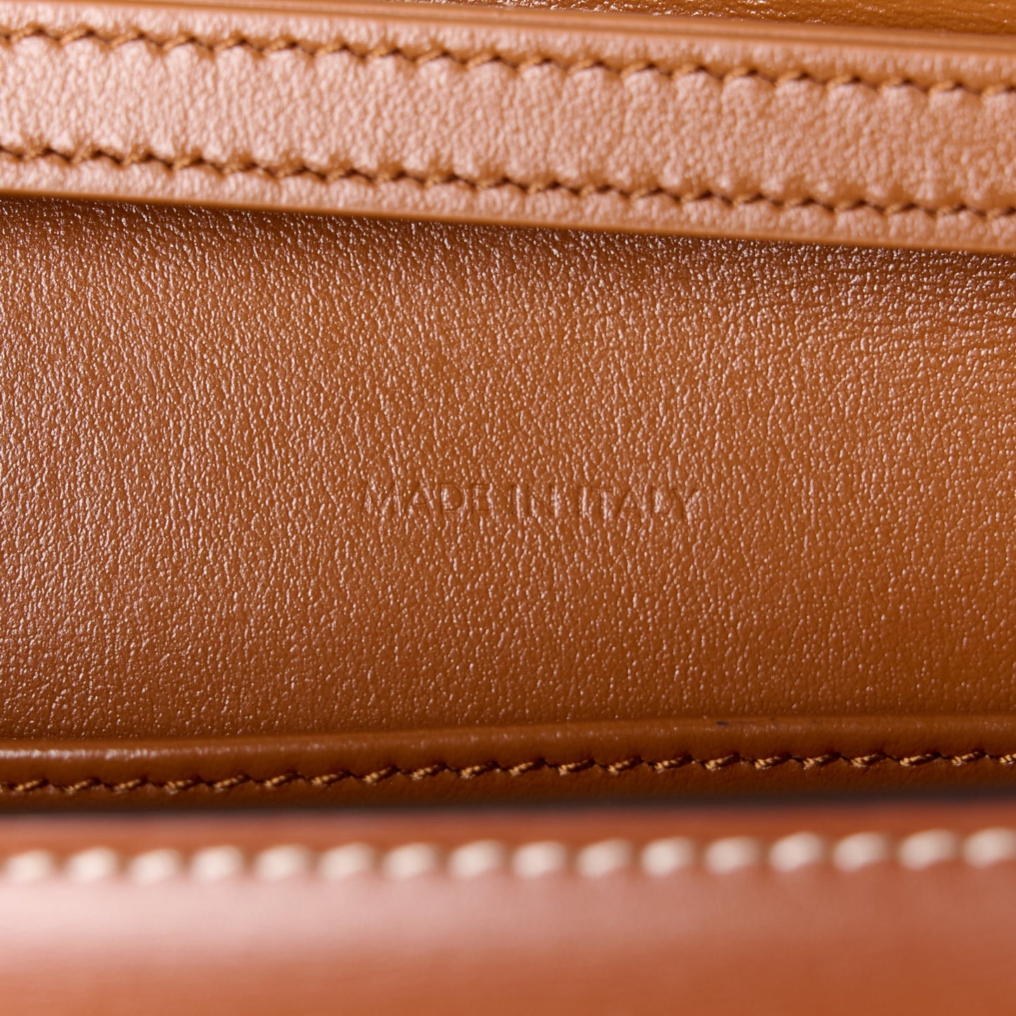 Shiny Calfskin Triomphe Margo Wallet on Chain Gold