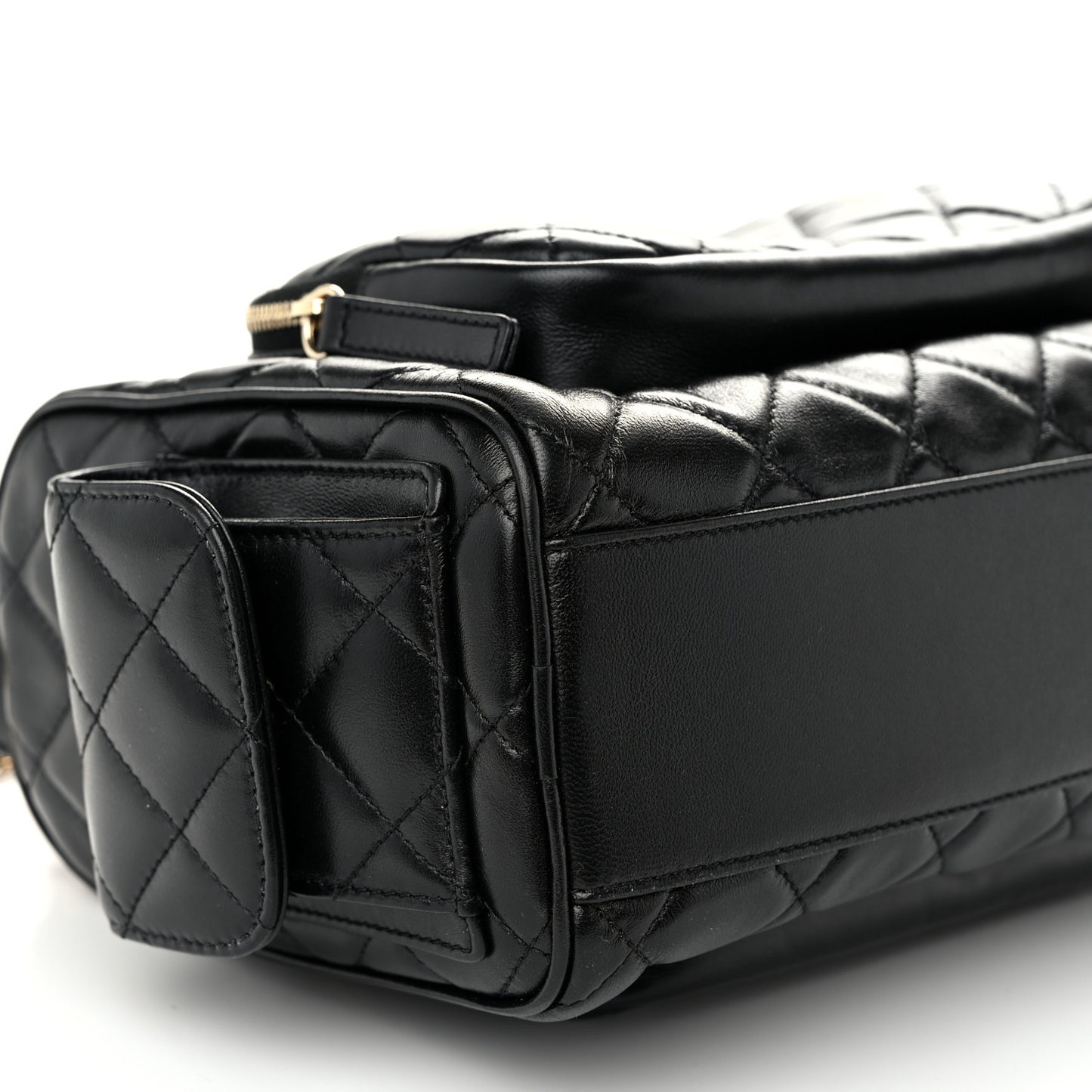Shiny Crumpled Lambskin Quilted Medium Preppy Pocket Camera Case Black
