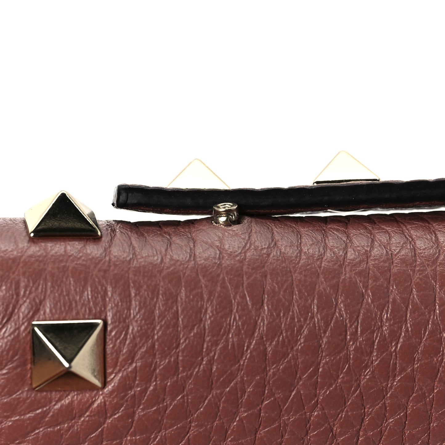 Pebbled Calfskin Rockstud Flip Lock Wallet On Chain English Rose