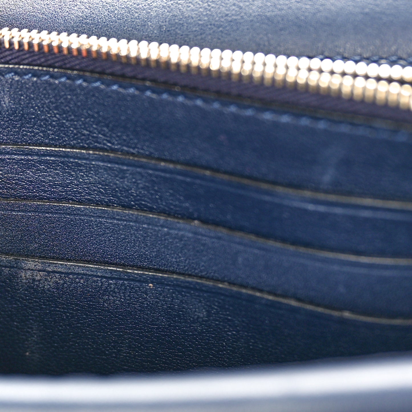 Calfskin Rockstud Wallet on Chain Marine