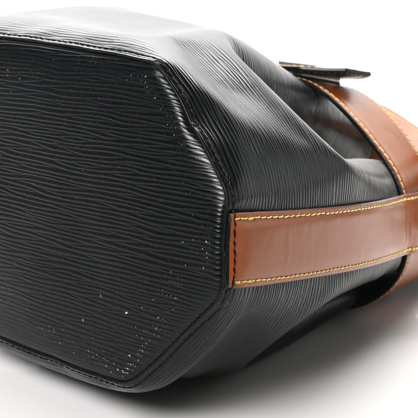 Epi Twist Bucket Black