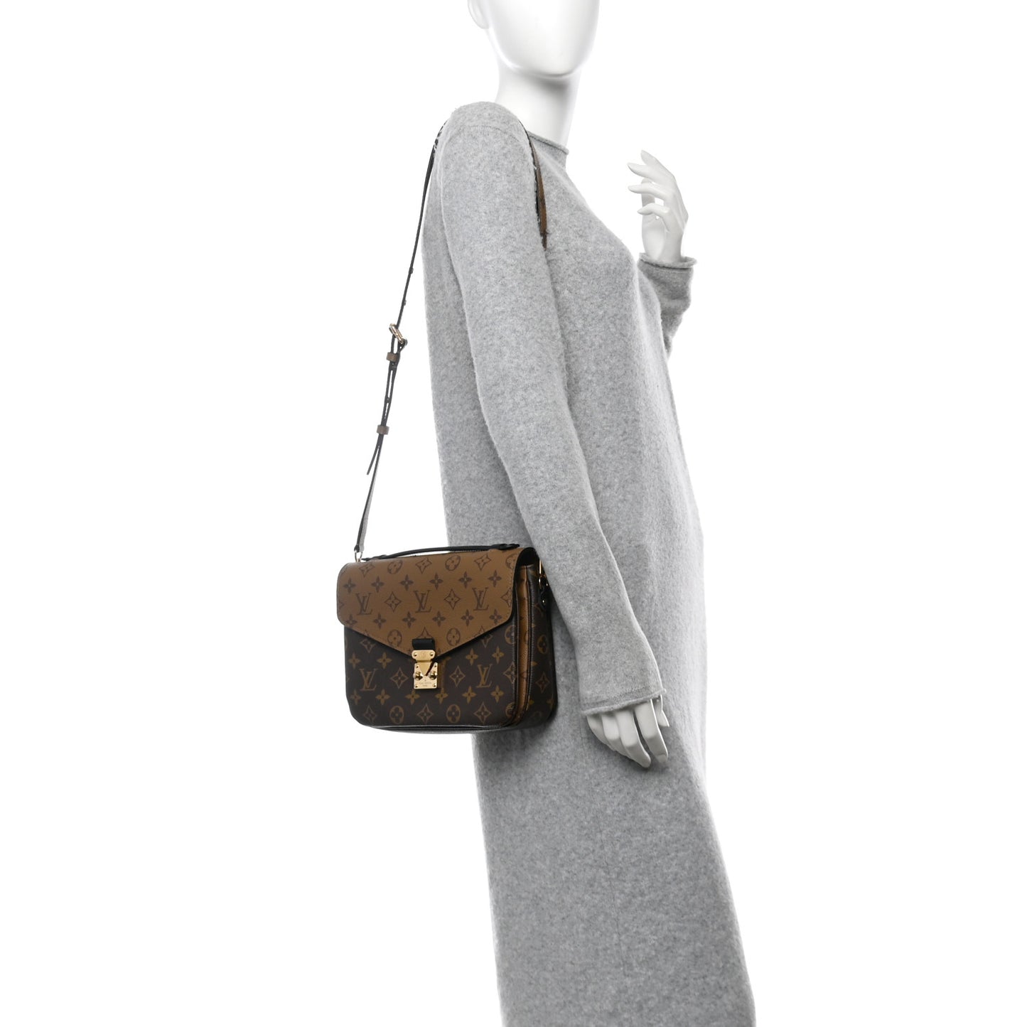 Reverse Monogram Pochette Metis