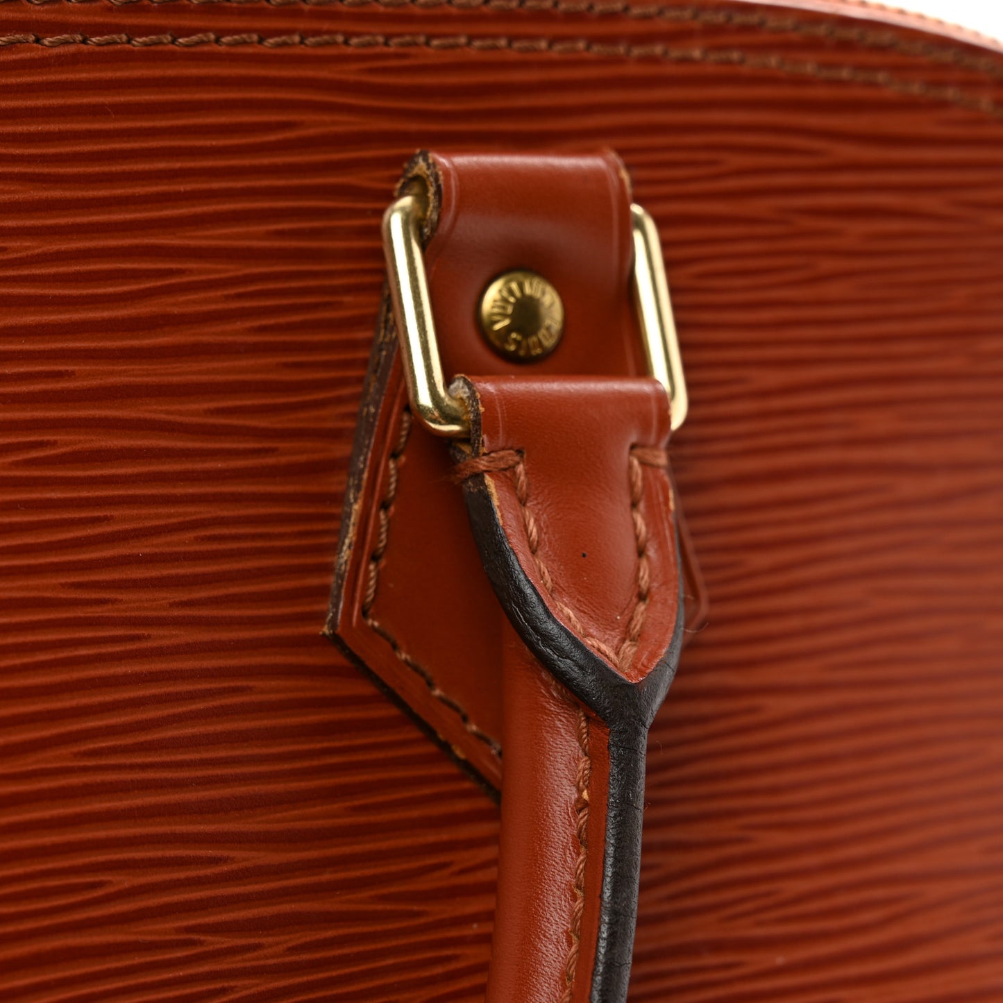 LOUIS VUITTON Epi Alma PM Kenyan Fawn