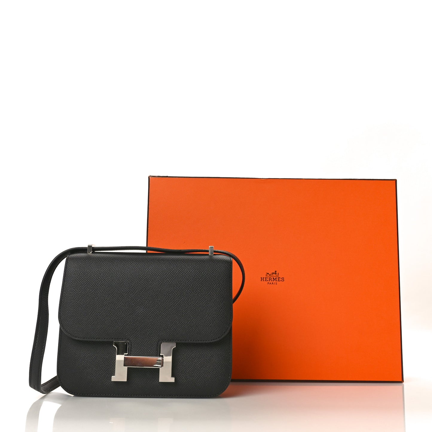 Epsom Constance 18 Black