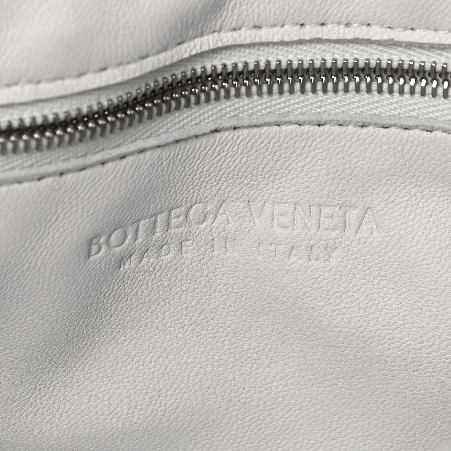 Lambskin Maxi Intreccio Overlock Stitched Cassette Crossbody Bag White Parakeet
