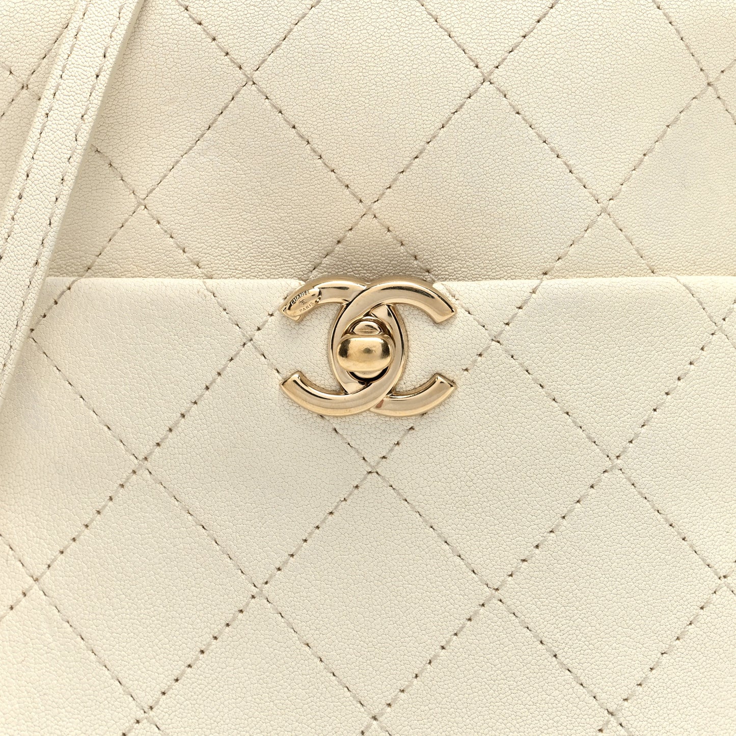 Goatskin Stitched Casual Trip North South Camera Case White