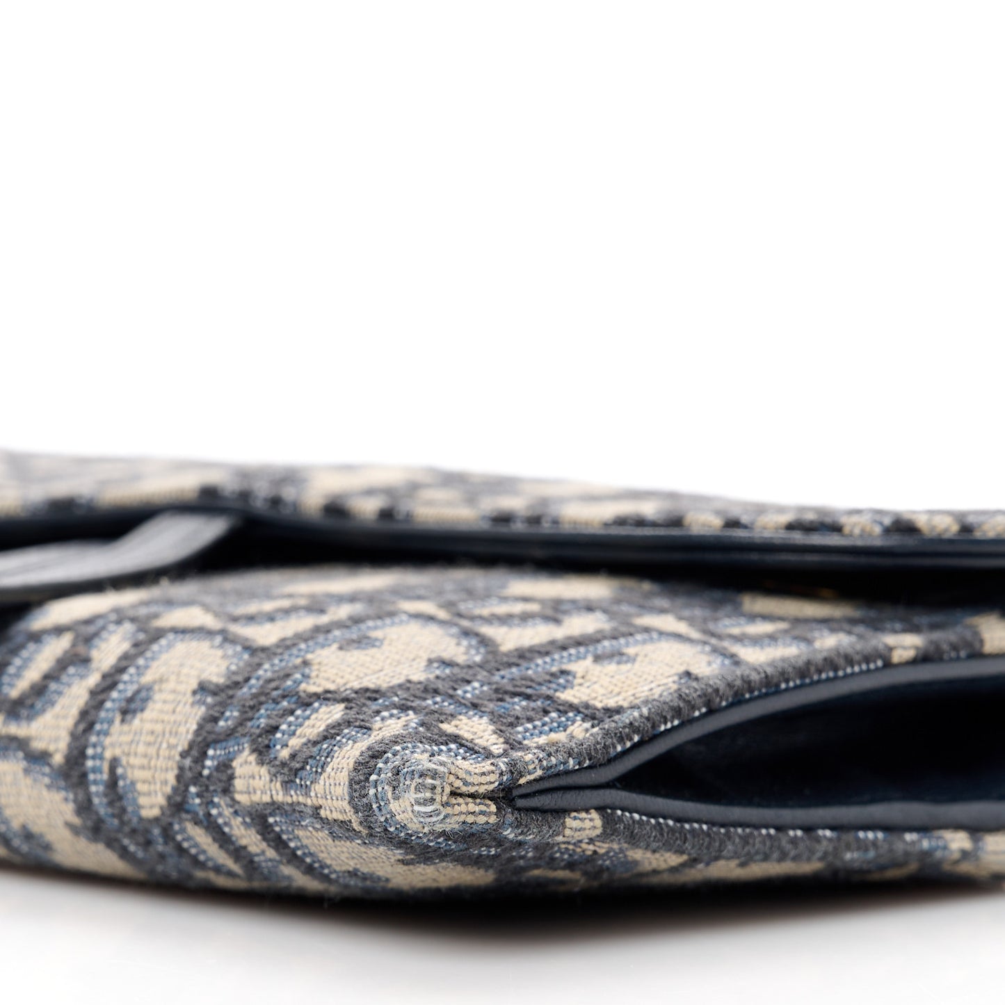 Oblique Saddle Chain Long Wallet Blue