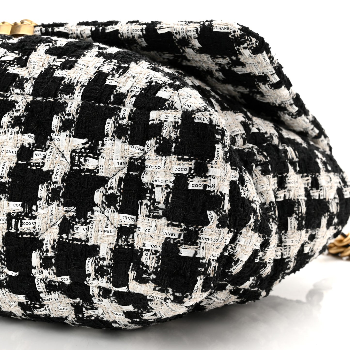 Tweed Quilted Maxi Chanel 19 Flap Black Ecru White