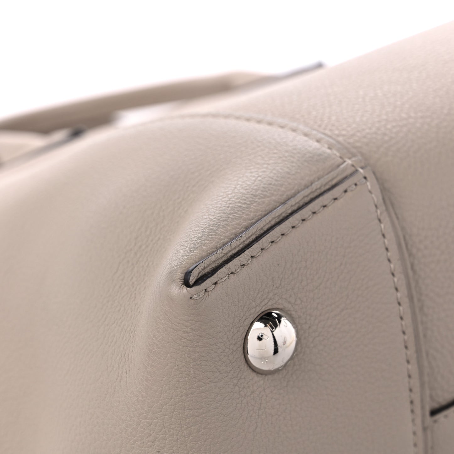 Veau Cachemire Soft Lockit PM Galet