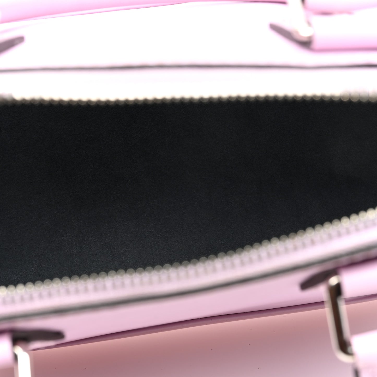 Epi Jacquard Alma BB Light Pink