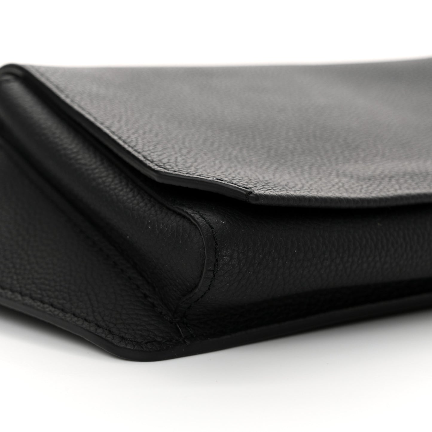 Grained Calfskin Aerogram Takeoff Sling Black