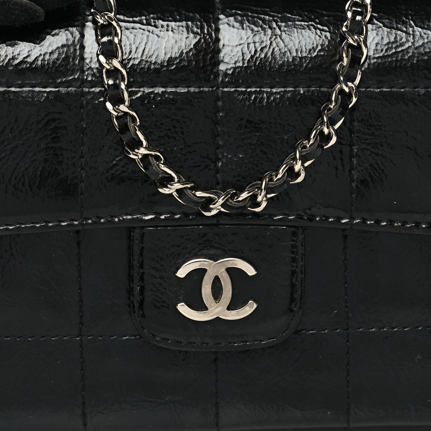 Distress Patent Quilted Mini Chocolate Bar Flap Black