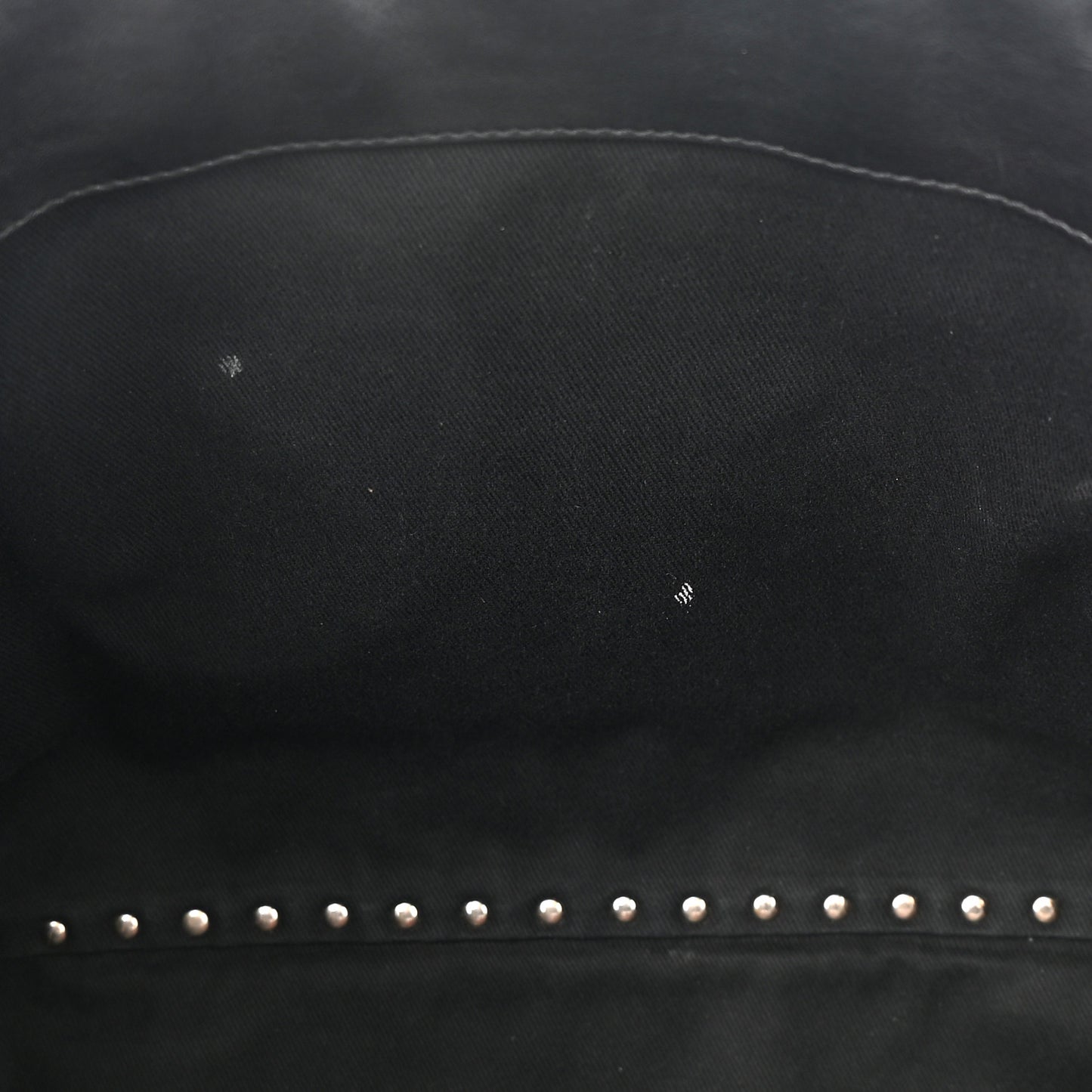 Vitello Medium Rockstud Tote Black