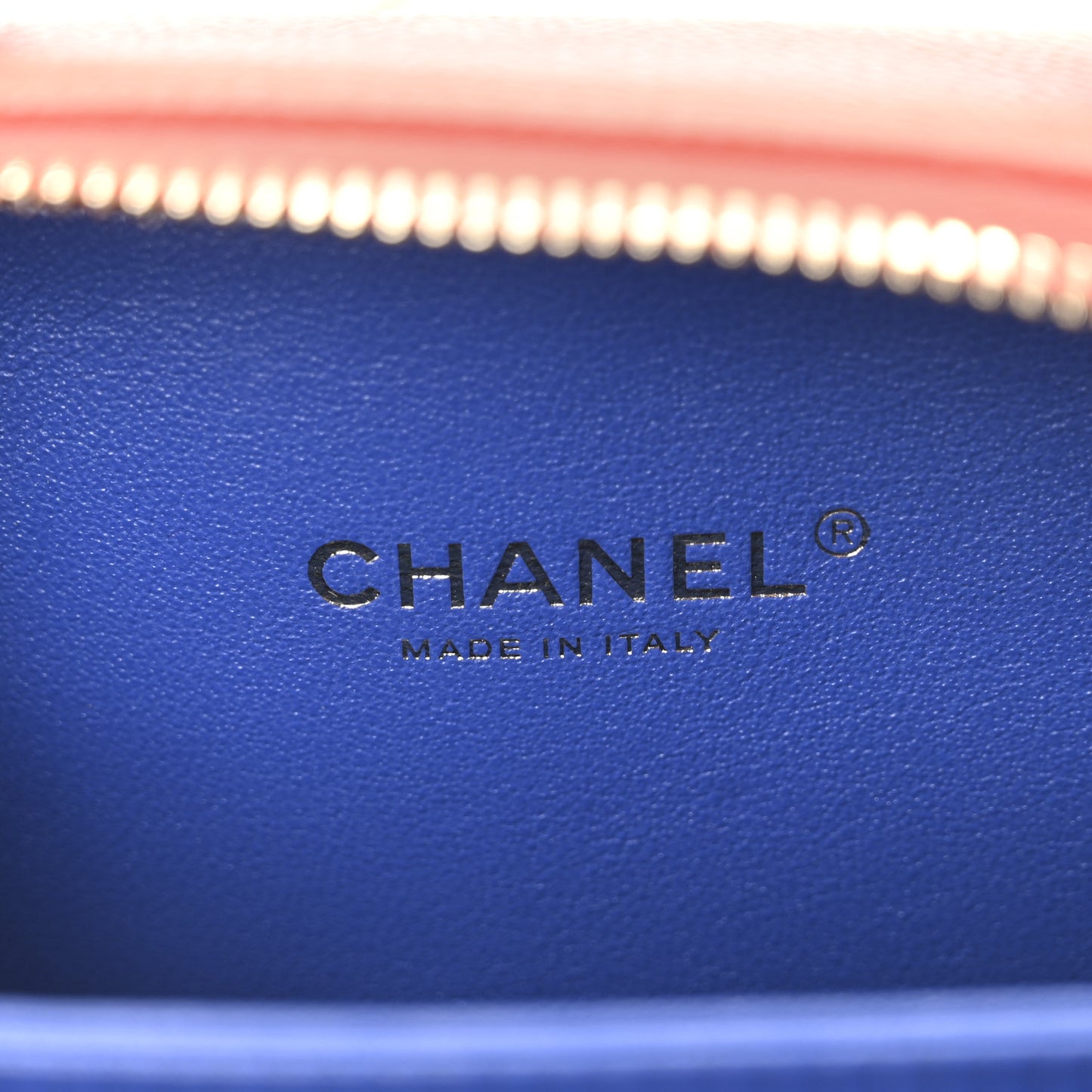 Caviar Quilted Small CC Filigree Vanity Case Blue White Red