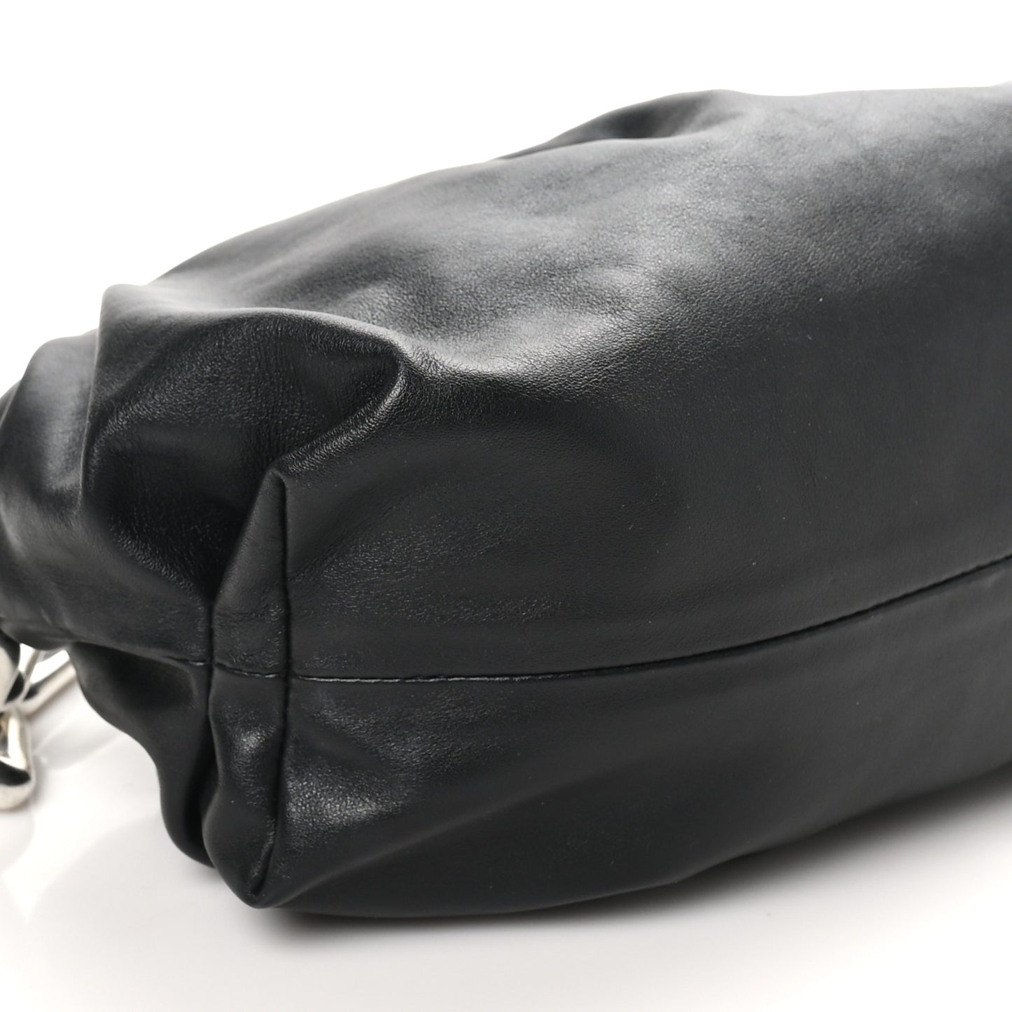 Calfskin The Pouch Chain Black