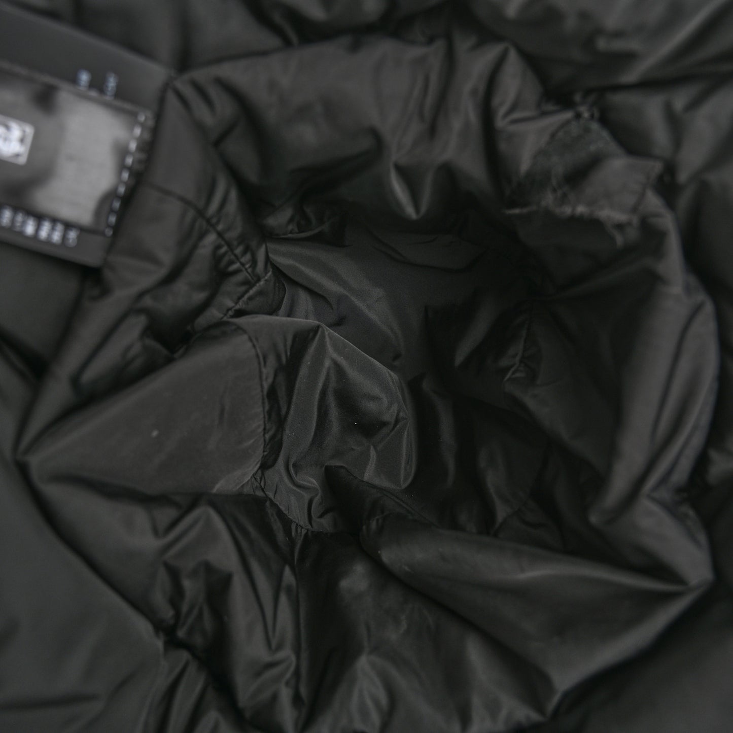 Nylon Triangle Quilted Padded Bucket Hat M Black