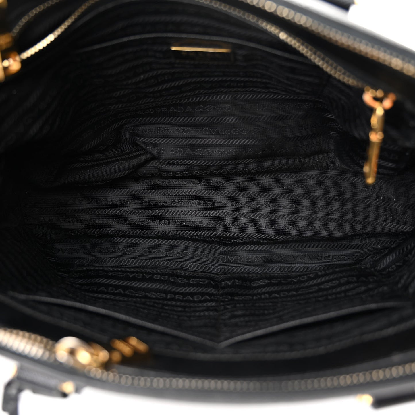 Saffiano Medium Galleria Double Zip Tote Black