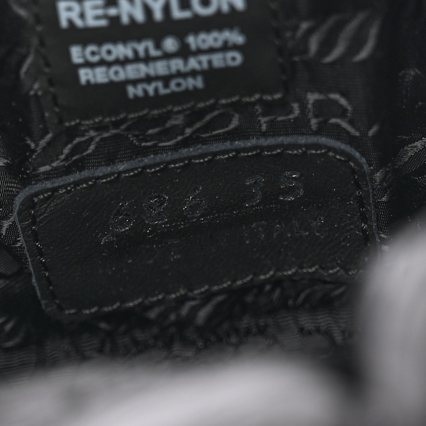 Re-Nylon Piuma Triangle Logo Padded Drawcord 20mm Snow Boots 35 Black