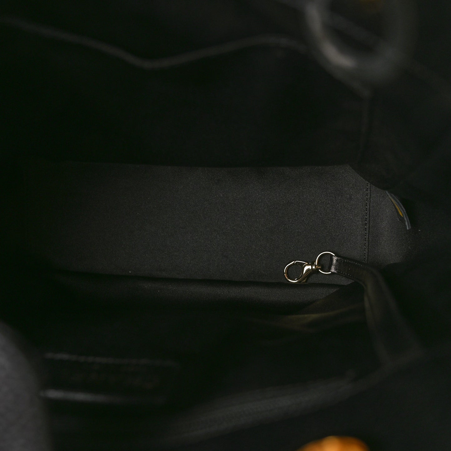 Caviar Quilted Petit Shopping Tote PST Black