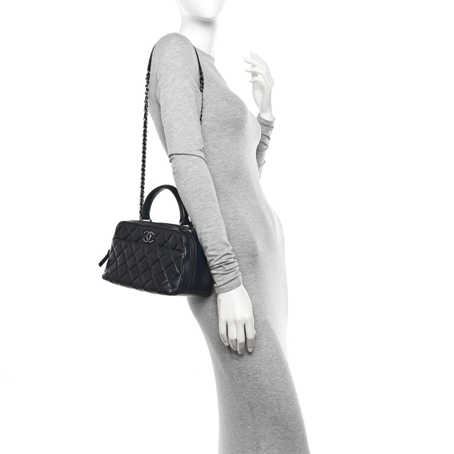 Lambskin Quilted Medium Trendy CC Bowling Bag Navy
