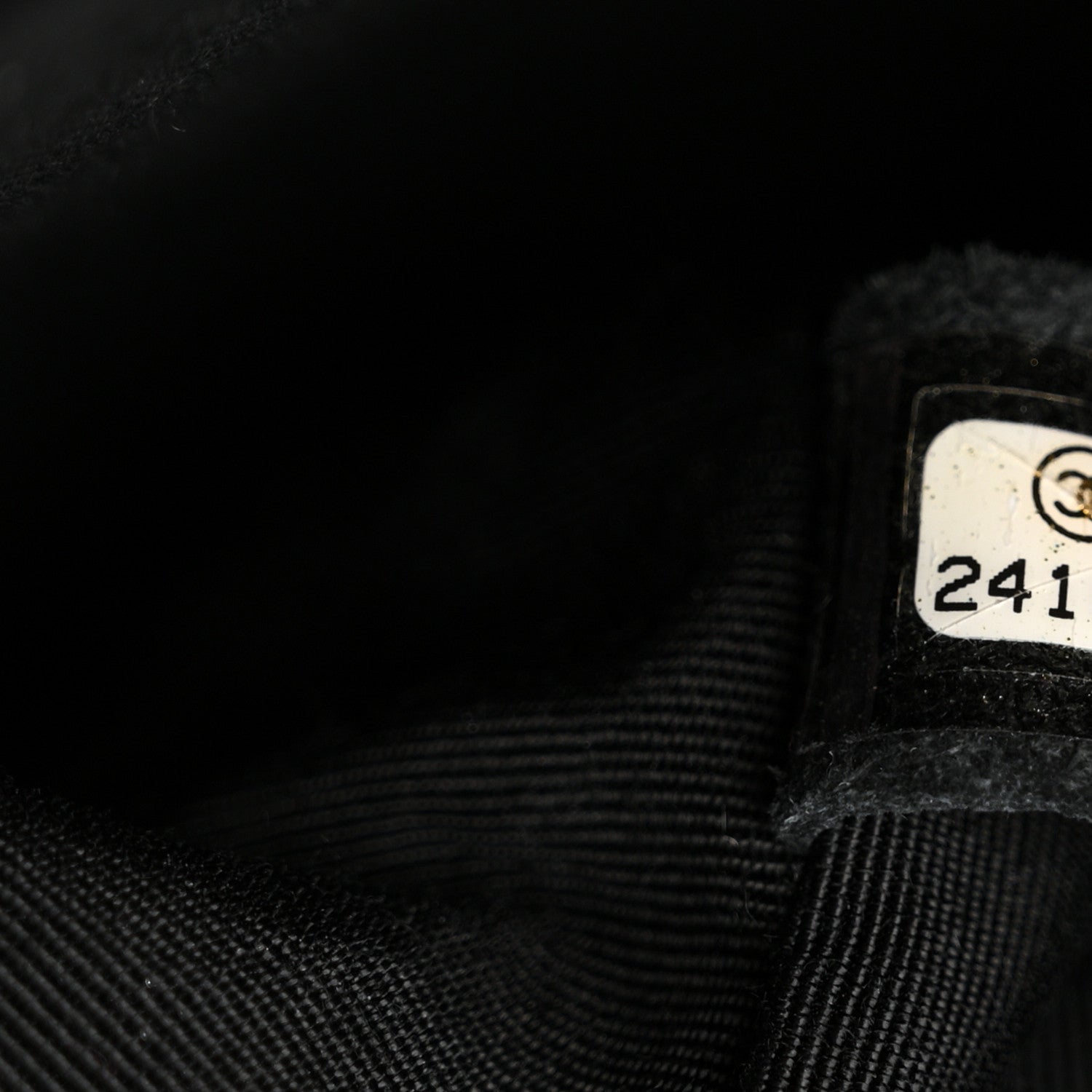 Chanel Caviar Quilted Medium Boy Flap So Black 7 of 11