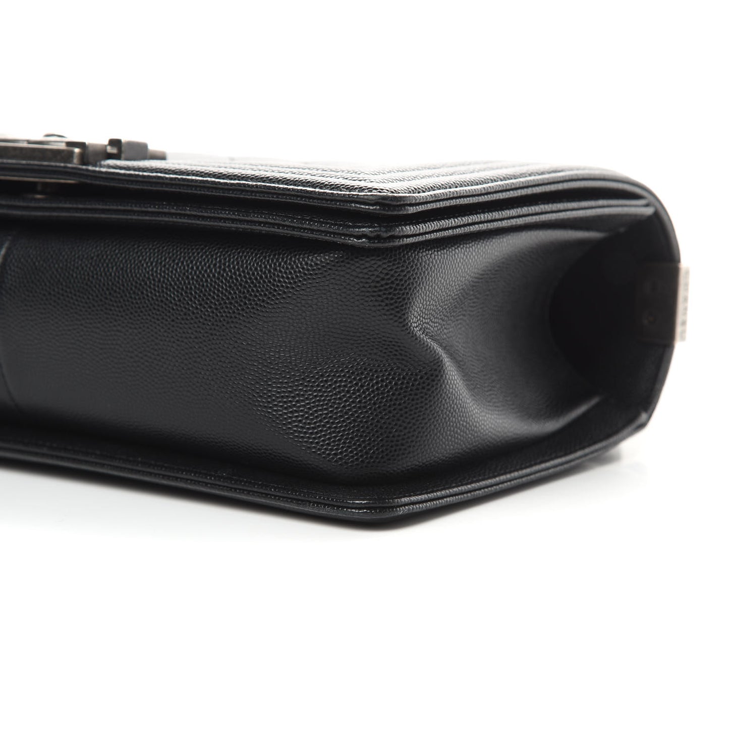 Caviar Quilted Medium Boy Flap Black