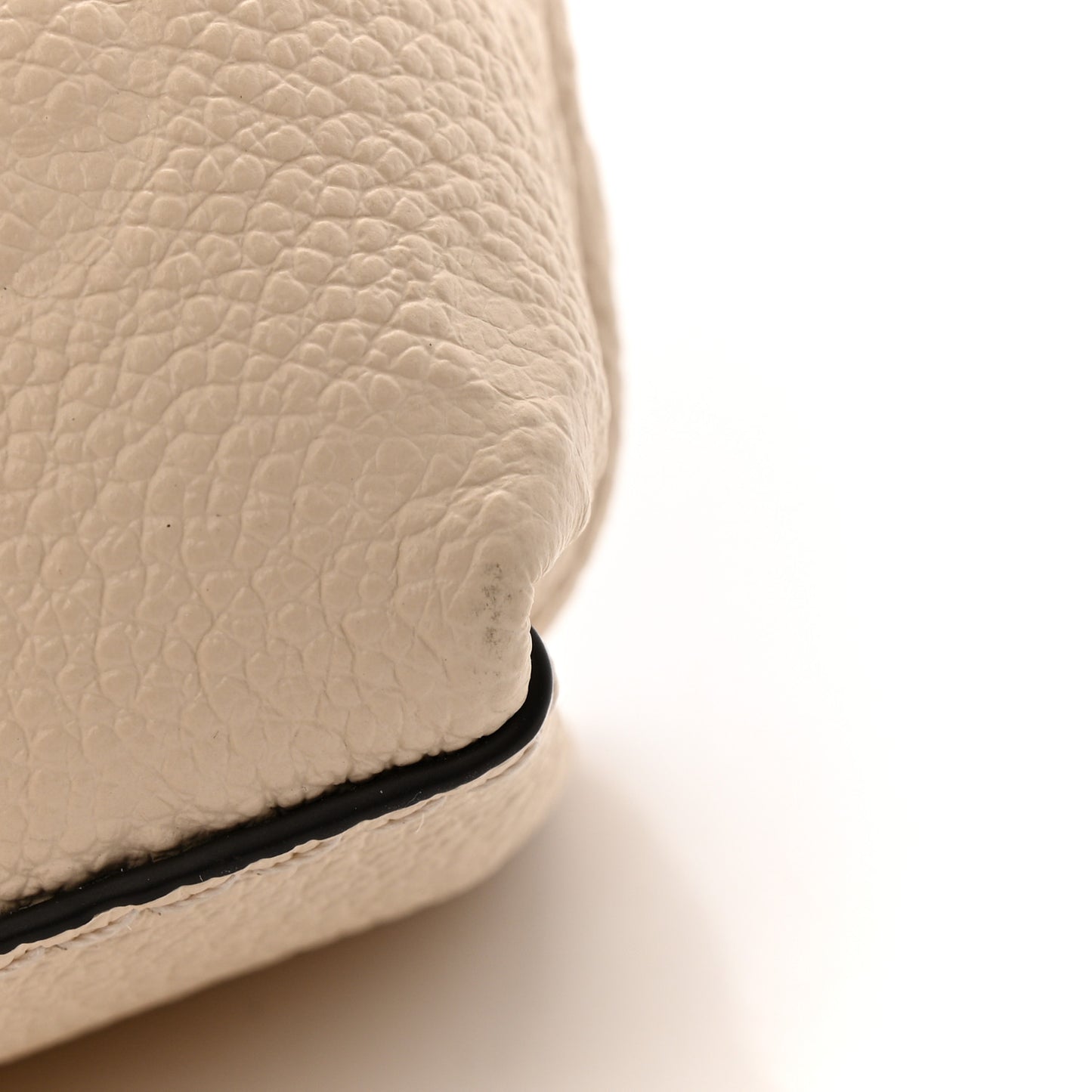 Empreinte Monogram Nano Madeleine Creme